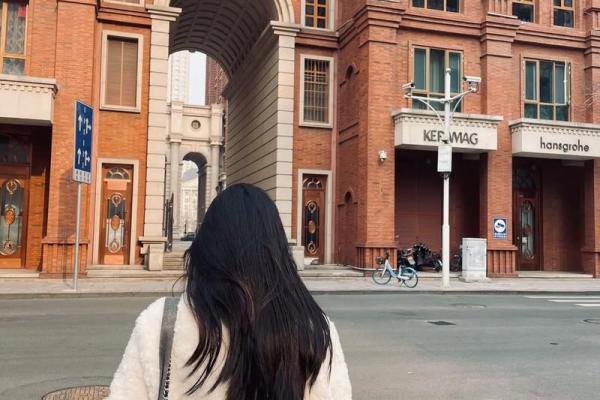 吃得少的女人,活得更精彩?揭秘她们的生活与命运! 吃得少的女人,活得更精彩?揭秘她们的生活与命运!