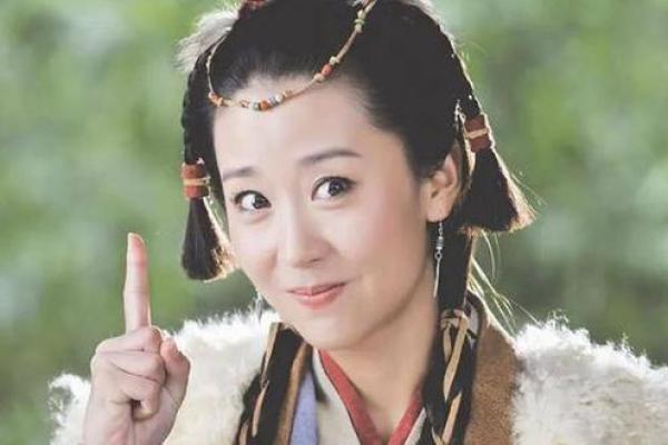 穆桂英的传奇：巾帼英雄的勇气与智慧