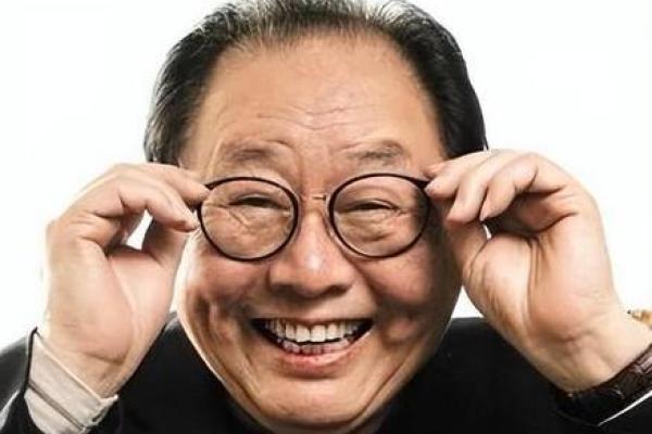 1962年属鸡的命运解析：奇妙人生的多彩篇章