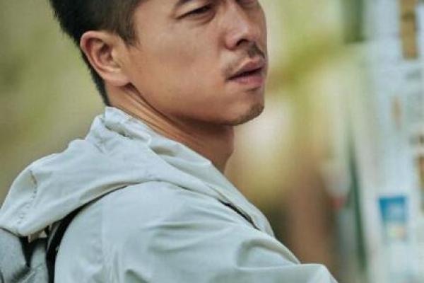 《命运的交错：玩什么命啊，探寻生活的真谛》