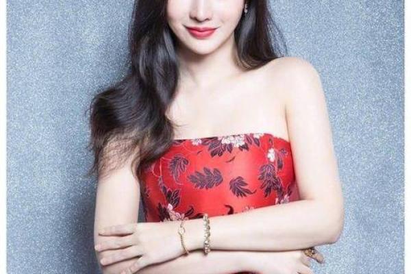 命里带桃花的人如何展现魅力与美丽的秘诀