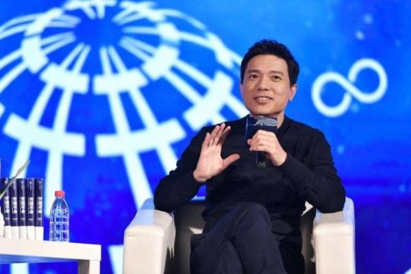 马化腾：数字时代的领航者与背后的命理揭秘