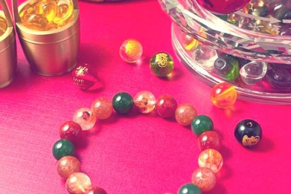 火命女孩的运势提升:佩戴什么饰品最合适? 火命女孩的运势提升:佩戴什么饰品最合适?