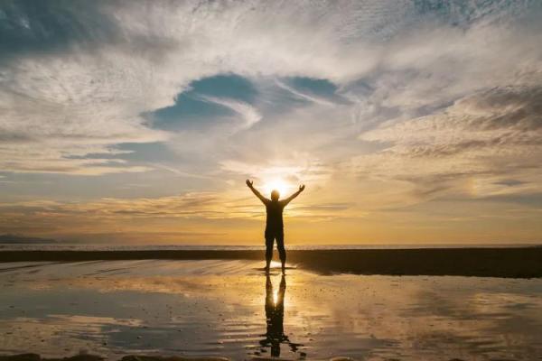 1992年候儿命运走向：解读八五后命理的精彩人生