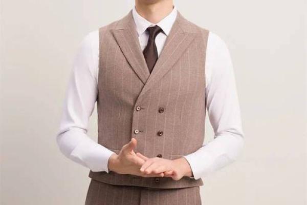 有富贵命的人穿什么衣服，才能彰显出优雅与品位？