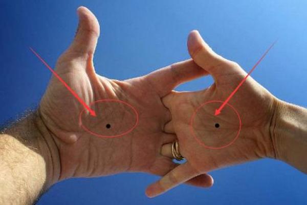 胯骨长的人是什么命？探索身体特征与命运的关系