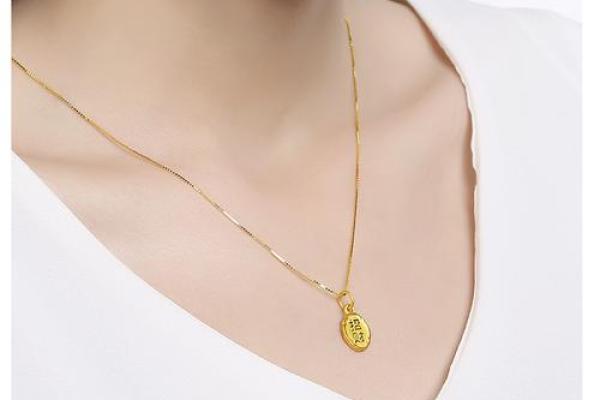 海底金命的优雅之选:适合的首饰与搭配指南 海底金命的优雅之选:适合的首饰与搭配指南