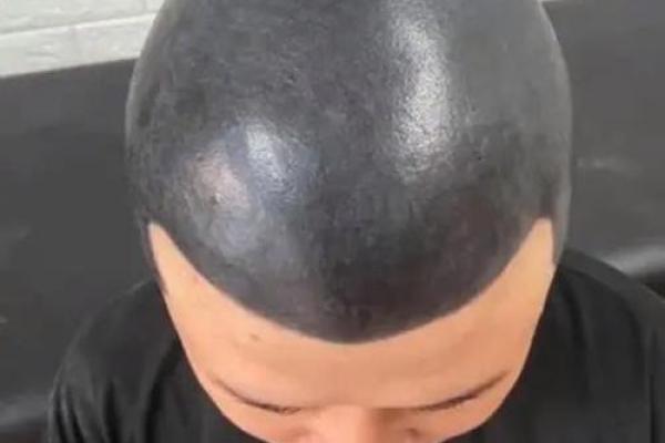 光头的人都是什么命？揭秘他们的命理与性格特点！