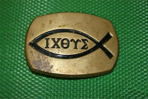 探秘男命的两个正印:命理中的神秘符号与人生启示 探秘男命的两个正印:命理中的神秘符号与人生启示