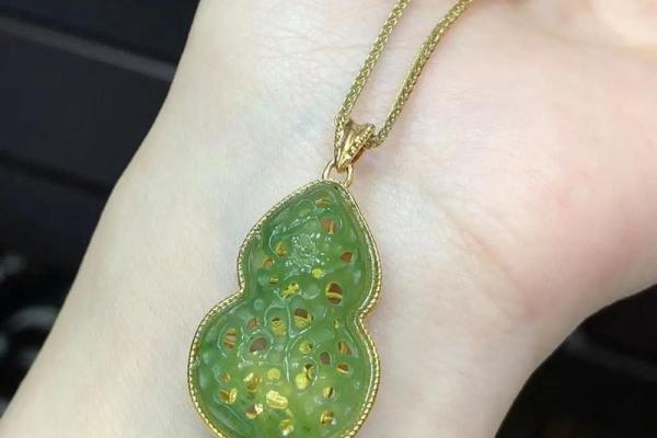 焕发能量,火命人如何选择佩戴葫芦的秘密 焕发能量,火命人如何选择佩戴葫芦的秘密