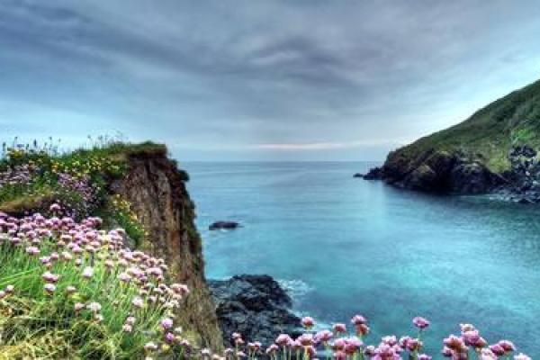 火命人与水命人的颜色匹配,寻找最吉利色彩的奥秘 火命人与水命人的颜色匹配,寻找最吉利色彩的奥秘