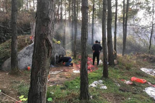 祭祀亲人的禁忌:揭秘哪些命理不宜祭奠 祭祀亲人的禁忌:揭秘哪些命理不宜祭奠