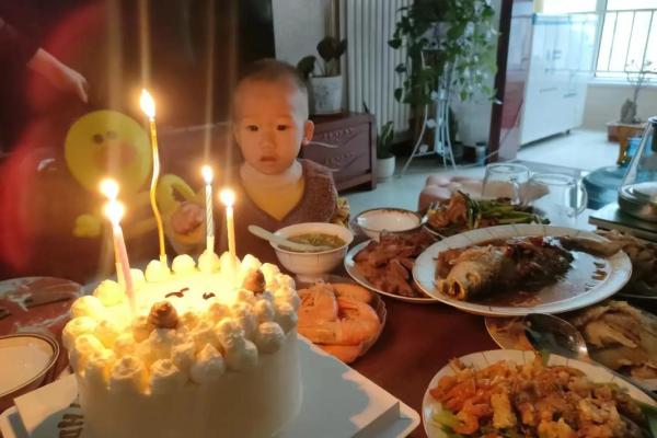 揭秘2018年狗年宝宝的命运与性格特征,助你育儿无忧! 揭秘2018年狗年宝宝的命运与性格特征,助你育儿无忧!