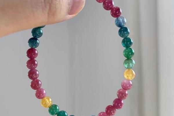 探索土命的保护与增运:佩戴饰品的最佳选择 探索土命的保护与增运:佩戴饰品的最佳选择