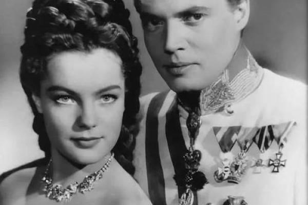 揭秘皇帝命运之谜:为何他拥有如此好的命运? 揭秘皇帝命运之谜:为何他拥有如此好的命运?