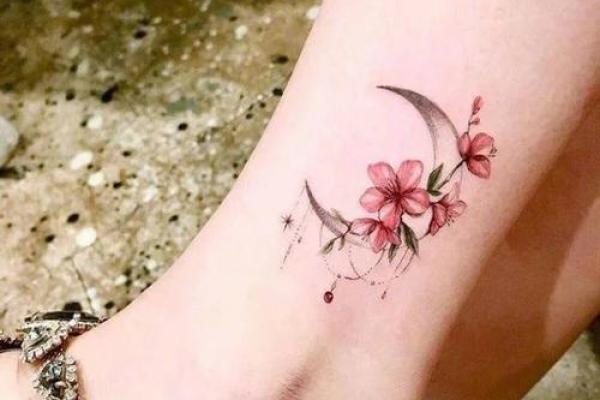 大林木命:纹身设计与象征意义的深度解析 大林木命:纹身设计与象征意义的深度解析