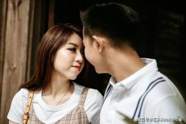 揭开女人桃花命的神秘面纱:爱情、婚姻与人生的密码 揭开女人桃花命的神秘面纱:爱情、婚姻与人生的密码