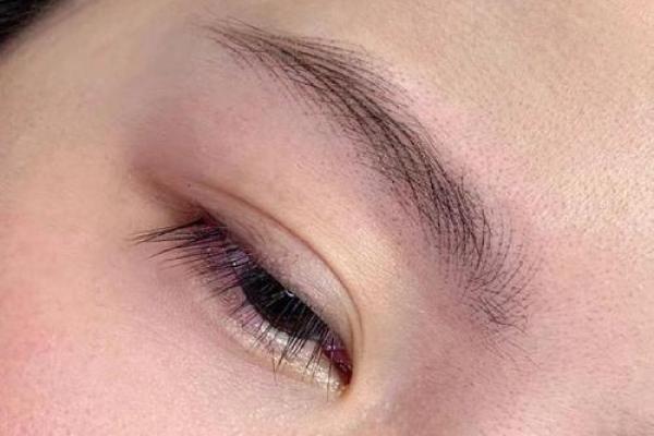 眉毛浓密的人生运势：命运与眉毛的奇妙关联