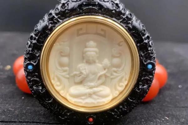 1982年出生的人与本命佛的神秘关系探讨 1982年出生的人与本命佛的神秘关系探讨