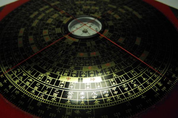 丙巳日柱命理解析:揭示如何找到最适合丙巳日的命运之路 丙巳日柱命理解析:揭示如何找到最适合丙巳日的命运之路