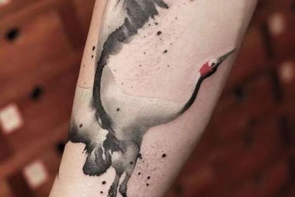 根据八字与命理选择纹身,展现个性与运势的完美结合 根据八字与命理选择纹身,展现个性与运势的完美结合