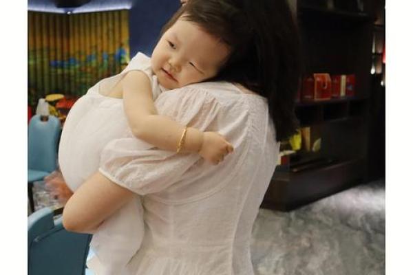 霍启刚命格解析：富贵与智慧的完美结合