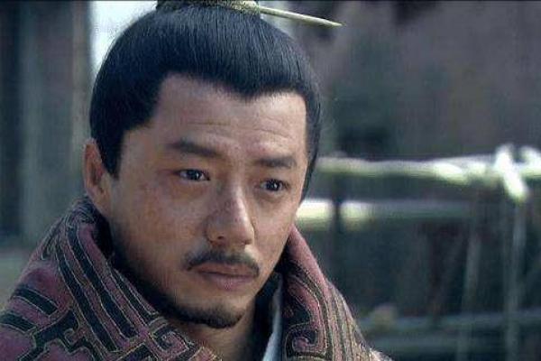 韩信命葬未央:英雄的归宿与历史的沉思 韩信命葬未央:英雄的归宿与历史的沉思