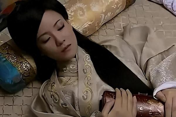 古代妃子命运短暂的背后：她们隐藏的悲剧与无奈