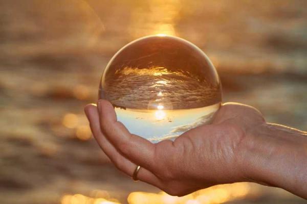 探索命卦起伏位:揭示命理与人生的奥秘 探索命卦起伏位:揭示命理与人生的奥秘