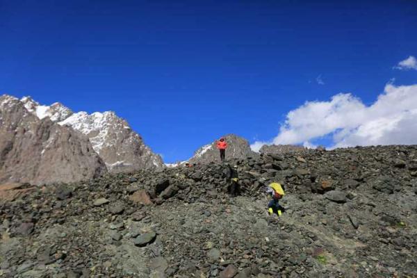探讨1990年8月8日出生的命运与人生轨迹 探讨1990年8月8日出生的命运与人生轨迹