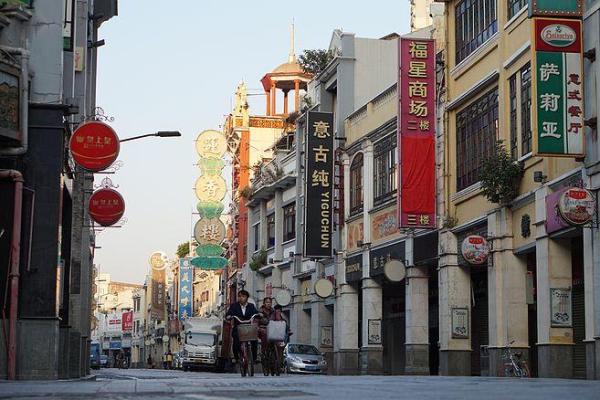 根据木命选择颜色招牌的最佳指南,打造吸引眼球的商铺形象 根据木命选择颜色招牌的最佳指南,打造吸引眼球的商铺形象