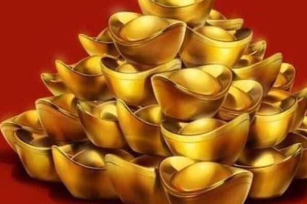 海中金命男的佩戴之道：揭示吉祥物与饰品的完美搭配