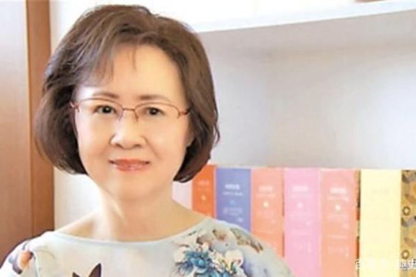 厂长的女儿：命运的多重选择与人生的精彩旅程
