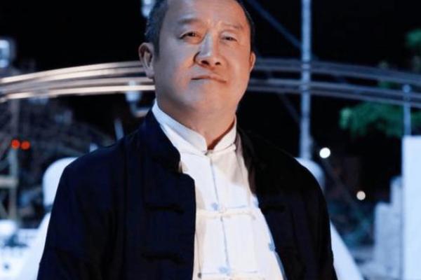 曾志伟：命格背后的传奇与人生启示