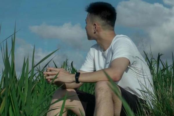 做梦哭泣的人：命运与内心的暗涌