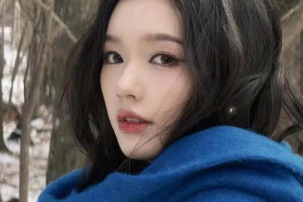 狐狸眼女人的命运：美丽与智慧的双重考验