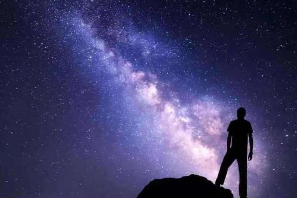 头顶星空，命运怎能不由我掌控？探寻人生的意义与方向