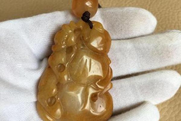 水命男孩适合佩戴的宝石，给你带来好运与能量！