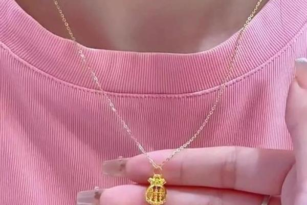 金命人士最适合佩戴的饰品，助运增福，提升运势！