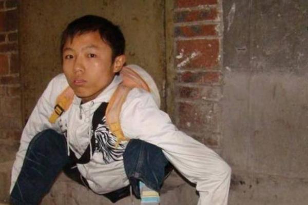 男孩头大又圆，命运的秘密与未来展望