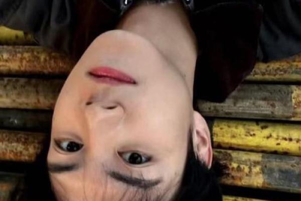 男生桃花眼的神秘命运与魅力解析