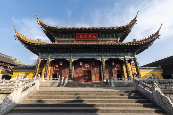 关于童子命：为何不能轻易走入寺庙的深层探讨