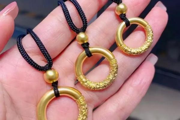 金命者的信物选择:何种饰品最为适合? 金命者的信物选择:何种饰品最为适合?