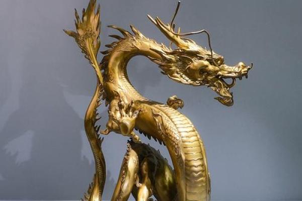 火命的人适合摆放哪些摆件，实现五行平衡与运势提升？