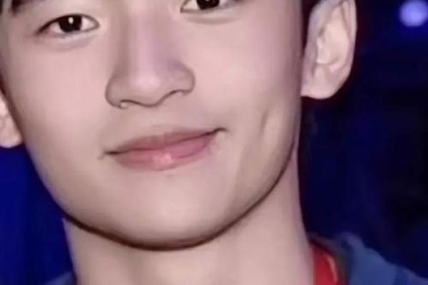 平鼻梁男生的命运解析：性格特点与生活辉煌的秘密