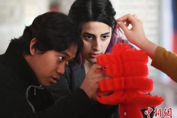 元旦出生的人:揭示新年命运的神秘面纱 元旦出生的人:揭示新年命运的神秘面纱