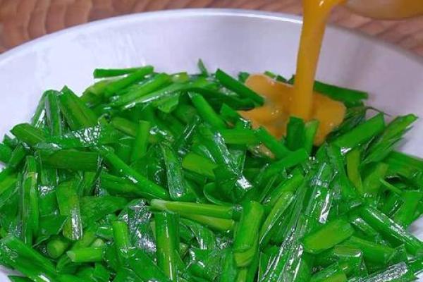 韭菜与克星：揭秘韭菜在饮食中的神秘关系与搭配禁忌