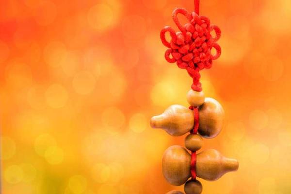 金命与壁上土命的区别:你所不知道的命理智慧 金命与壁上土命的区别:你所不知道的命理智慧