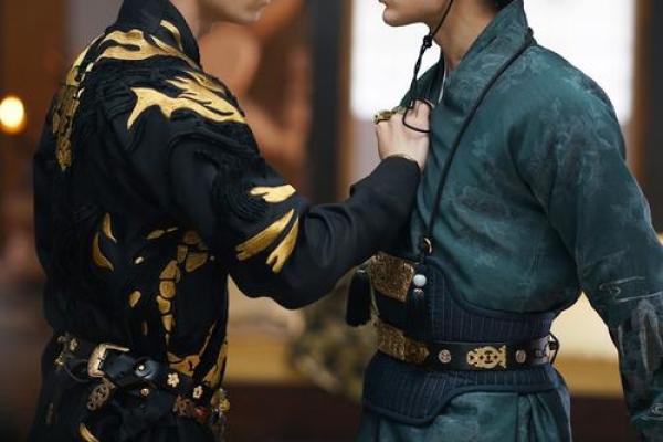 明星背后的特殊命局:揭示辉煌与挑战的双面人生 明星背后的特殊命局:揭示辉煌与挑战的双面人生