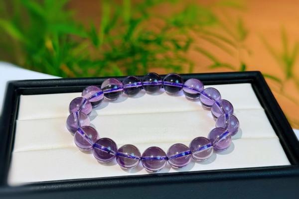 属狗火命的人适合佩戴哪些物品,助运助旺! 属狗火命的人适合佩戴哪些物品,助运助旺!